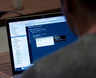 How to Choose the Right Freelance Software Developer for Your Project