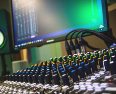 voice-recording-studio-in-dubai